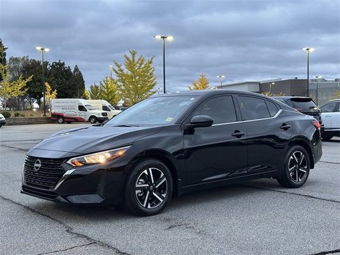 Certified 2025 Nissan Sentra SV w/ Trunk Package image 3