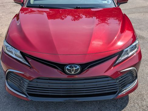 Used 2022 Toyota Camry LE FWD image 12