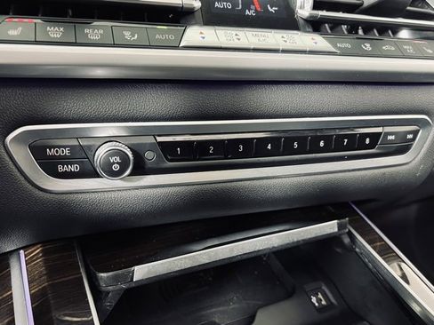 Used 2019 BMW X7 xDrive40i w/ Premium Package image 40