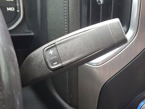 Certified 2022 GMC Sierra 2500 Denali w/ Denali Black Diamond Edition image 12