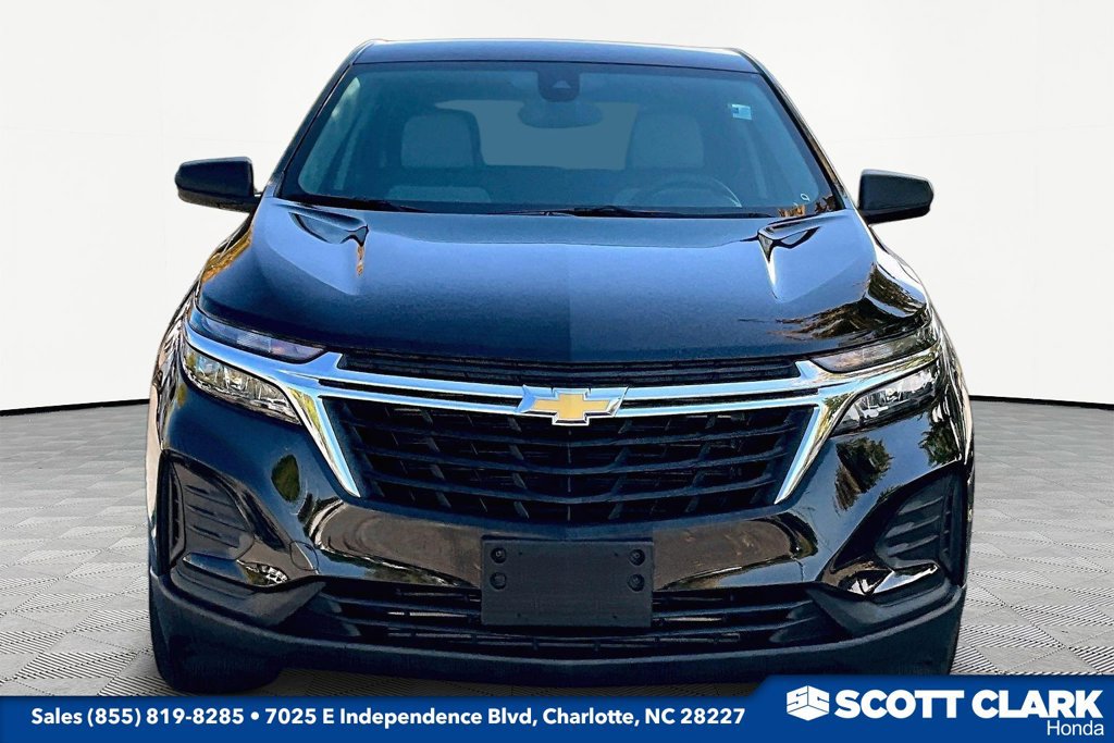Used 2024 Chevrolet Equinox LS w/ LS Convenience Package FWD image 2