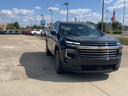 New 2026 Chevrolet Traverse LT w/ LPO, Floor Liner Package image 3