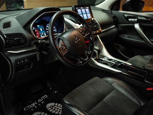 Used 2024 Mitsubishi Eclipse Cross SE image 9