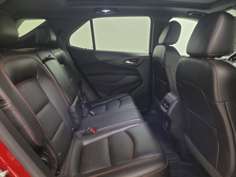 Used 2022 Chevrolet Equinox RS w/ RS Leather Package AWD/4WD image 19