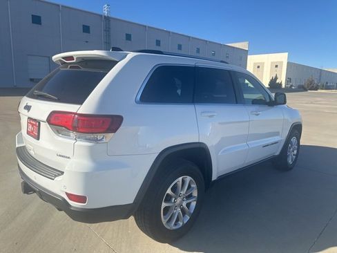Used 2021 Jeep Grand Cherokee Laredo X image 5
