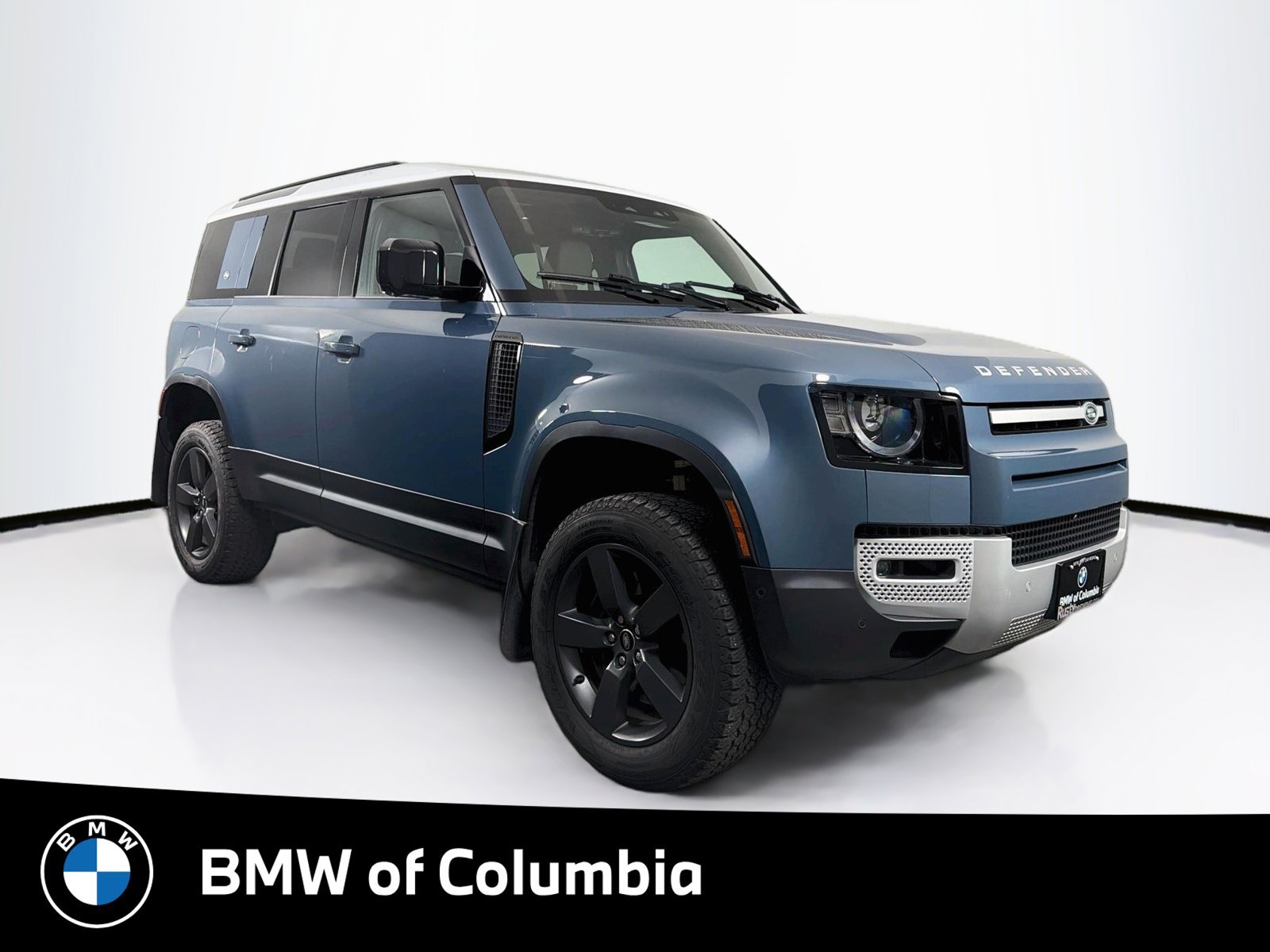 Used 2024 Land Rover Defender 110 SE AWD/4WD image 1