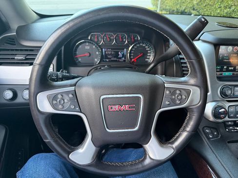 Used 2017 GMC Yukon XL SLT w/ Open Road Package image 37