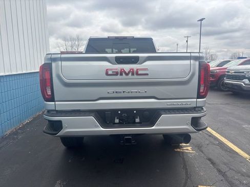 Used 2023 GMC Sierra 3500 Denali w/ Denali Ultimate Package image 3