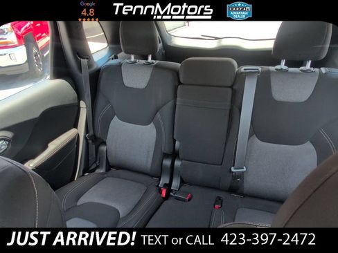 Used 2014 Jeep Cherokee Sport AWD/4WD image 16