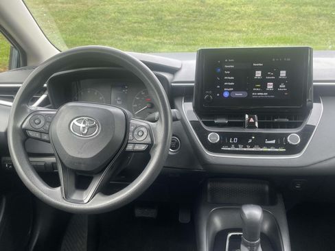 Used 2023 Toyota Corolla LE w/ LE Premium Package FWD image 12