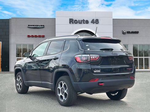 Used 2022 Jeep Compass Trailhawk w/ Trailhawk Convenience Group image 4