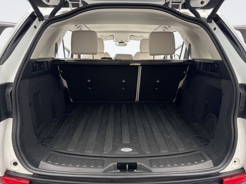 Used 2023 Land Rover Discovery Sport SE image 22