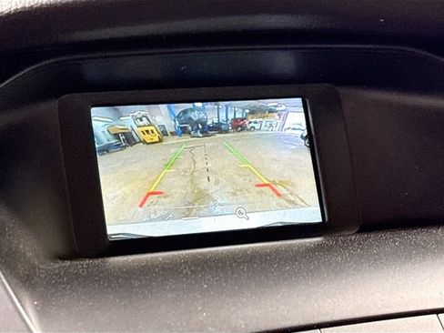 Used 2018 Ford Focus SE FWD image 14