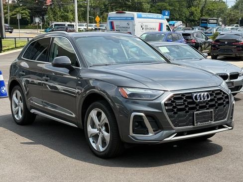 Used 2025 Audi Q5 2.0T Premium Plus AWD/4WD image 3