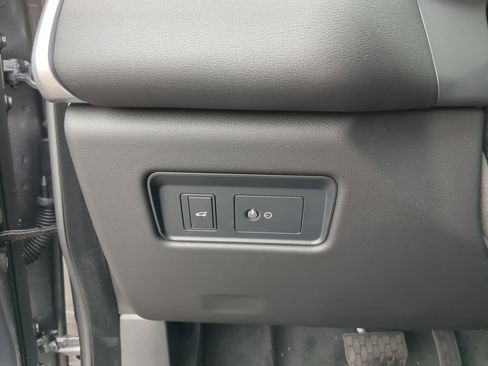 New 2026 Jaguar F-PACE R-Dynamic S image 26