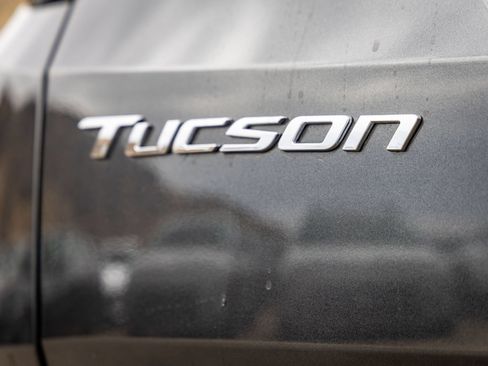 Used 2023 Hyundai Tucson SEL w/ Convenience Package AWD/4WD image 13