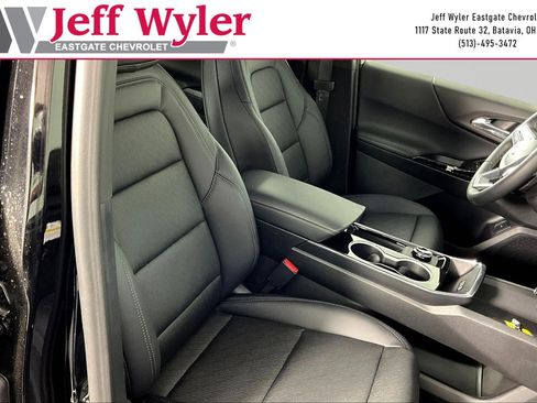 New 2026 Chevrolet Equinox LT w/ Convenience Package II FWD image 18
