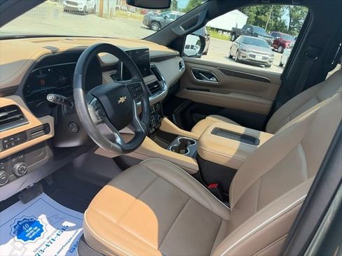 Used 2023 Chevrolet Tahoe Premier AWD/4WD image 18