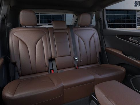 Certified 2022 Lincoln Nautilus Reserve image 11