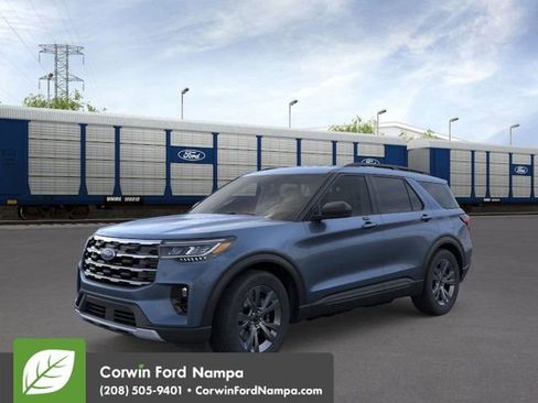 New 2026 Ford Explorer Active image 2