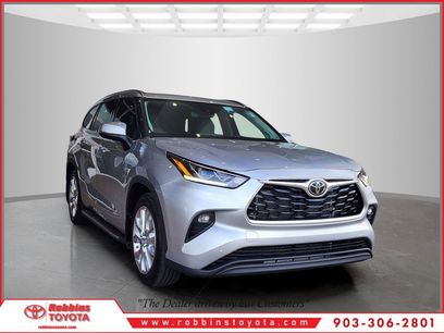 Used 2022 Toyota Highlander Limited