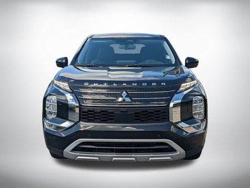 New 2025 Mitsubishi Outlander SE image 9