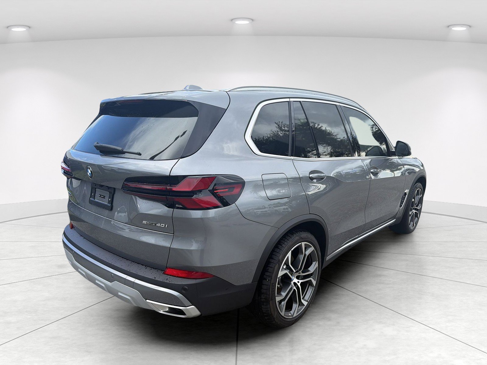 Used 2026 BMW X5 sDrive40i RWD image 4