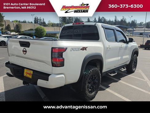 Used 2022 Nissan Frontier PRO-4X w/ Technology Package AWD/4WD image 5