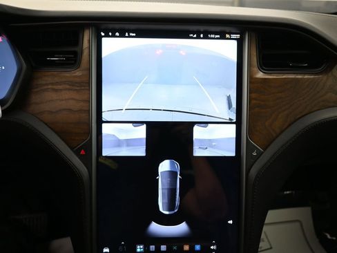 Used 2020 Tesla Model X Long Range AWD/4WD image 9
