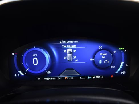 Certified 2022 Ford Escape Titanium w/ Titanium Premium Package image 3