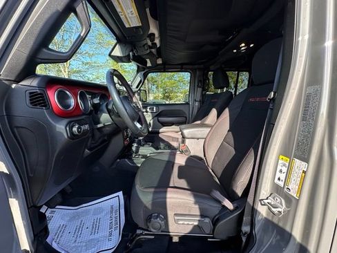 Used 2019 Jeep Wrangler Unlimited Rubicon AWD/4WD image 25