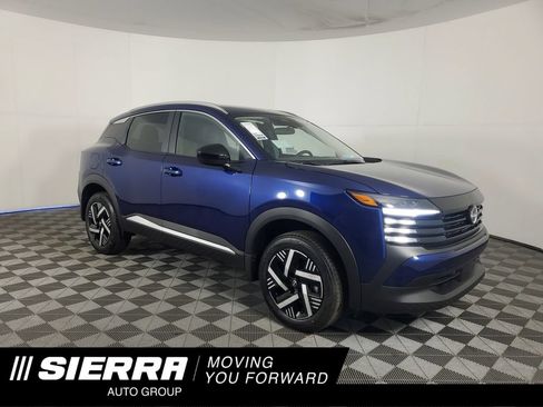 Used 2026 Nissan Kicks SV w/ SV Premium Package FWD image 1
