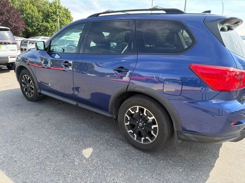 Used 2020 Nissan Pathfinder SL AWD/4WD image 17