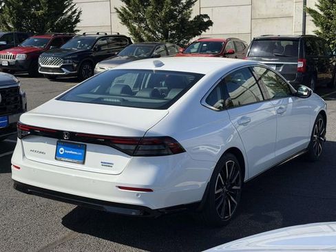 New 2026 Honda Accord Touring image 2