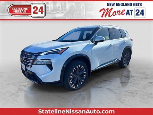 Used 2025 Nissan Rogue Platinum w/ Tech Package image 1