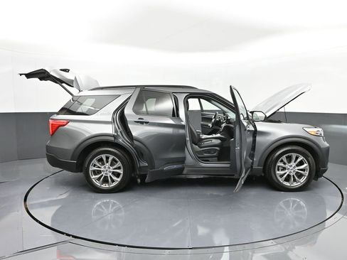 Used 2023 Ford Explorer XLT w/ Equipment Group 202A image 51
