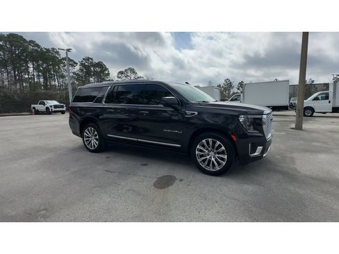 Certified 2023 GMC Yukon XL Denali w/ Denali Reserve Package image 2