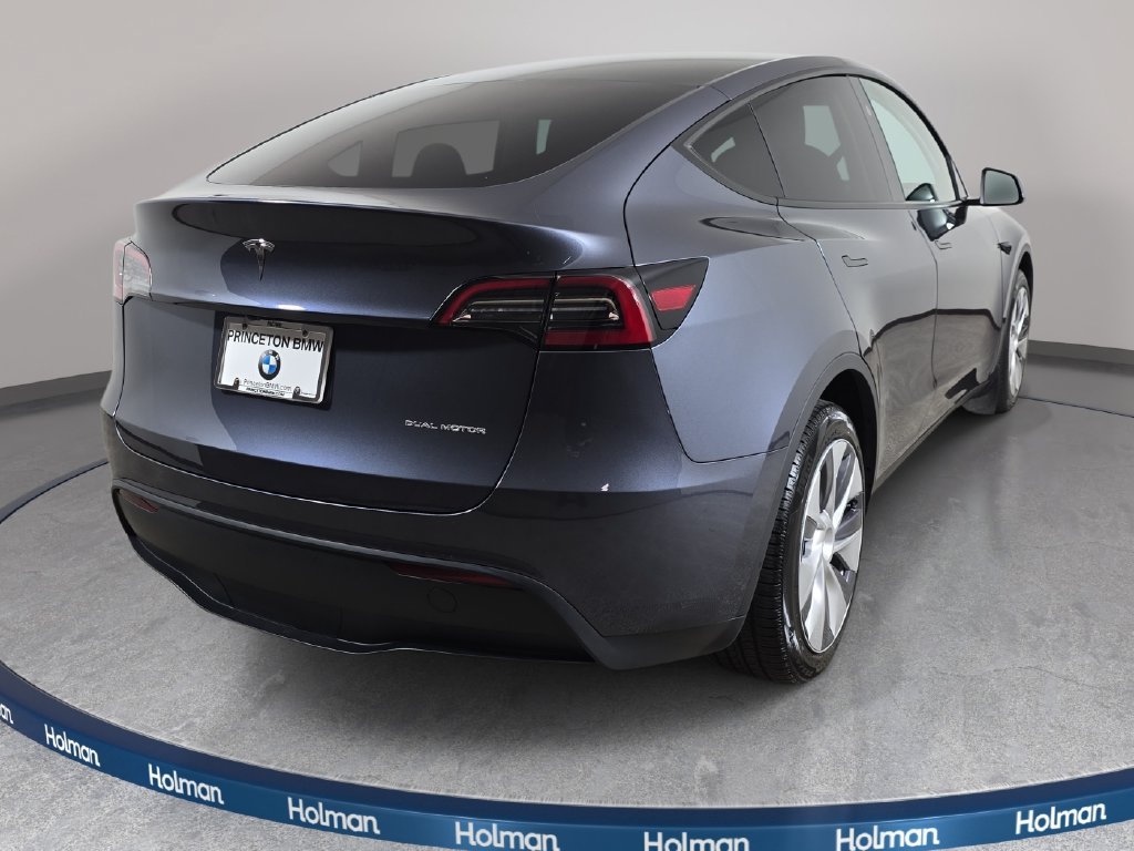 Used 2023 Tesla Model Y Long Range AWD/4WD image 6