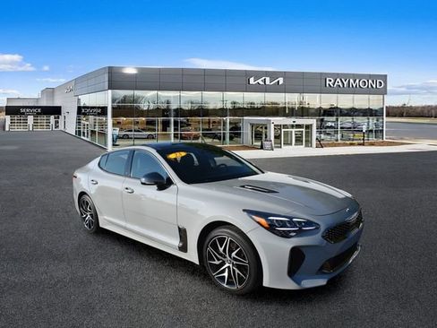 Used 2023 Kia Stinger GT-Line w/ Sun & Sound Package AWD/4WD image 10