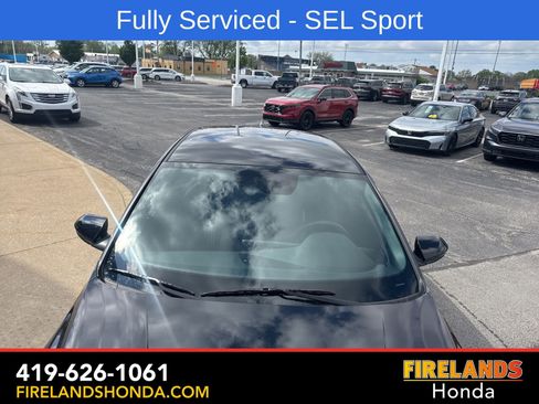 Used 2025 Hyundai Elantra Sport FWD image 9