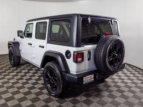 Used 2022 Jeep Wrangler Unlimited Sport AWD/4WD image 18