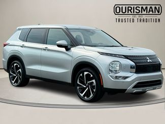 Used 2024 Mitsubishi Outlander SE video 1