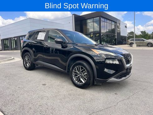 Used 2023 Nissan Rogue S FWD image 3
