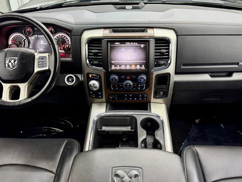 Used 2015 RAM 1500 Laramie w/ Convenience Group image 20