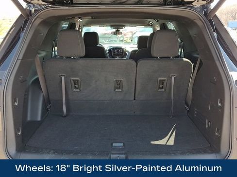Used 2023 Chevrolet Traverse LT image 29