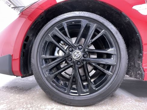 Certified 2025 Toyota Camry SE image 9