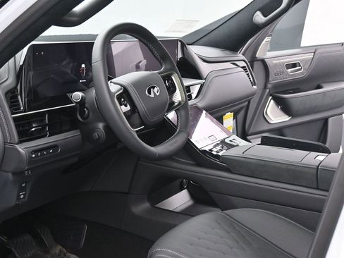 New 2026 INFINITI QX80 Autograph image 7