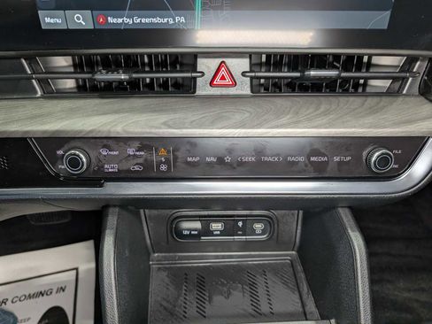 Used 2025 Kia Sportage X-Line w/ Premium Package image 32