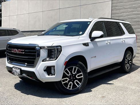 Used 2021 GMC Yukon AT4 w/ Rear Media and Nav Package AWD/4WD image 12