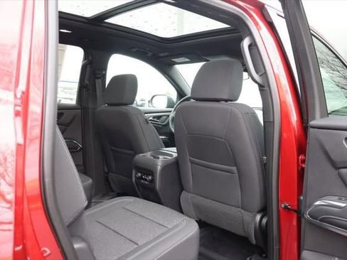 New 2026 Chevrolet Traverse LT w/ Sun and Wheel Package image 38